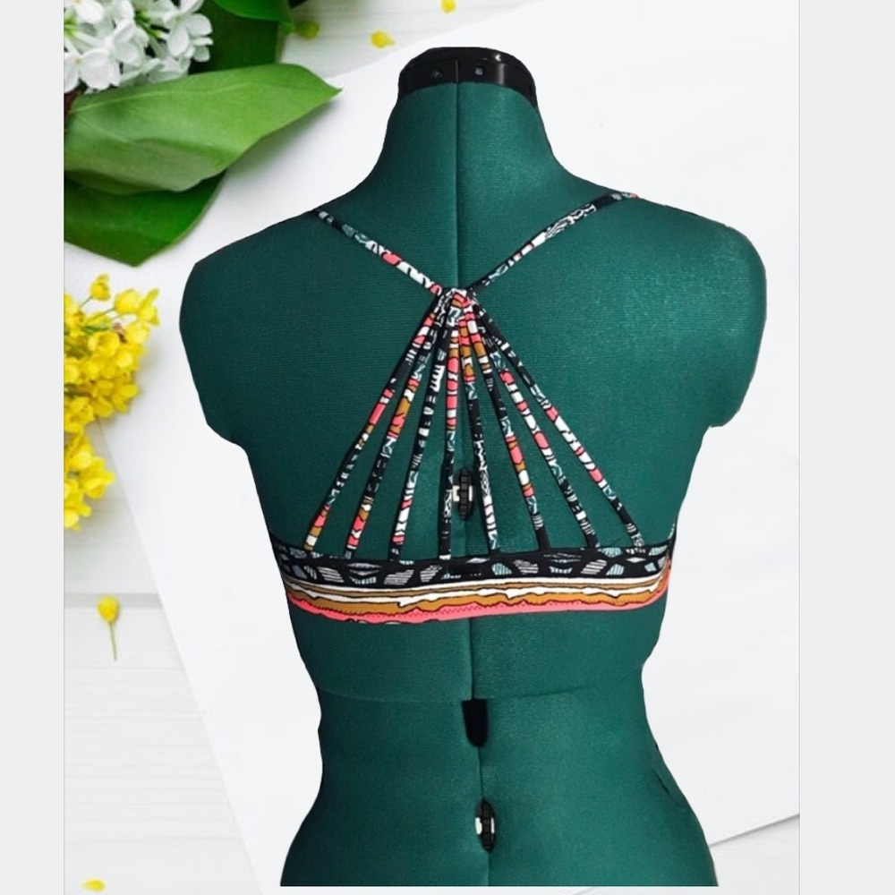 Volcom Tribal Bikini set XS size - Picture 3 of 7